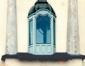 restaurierter historischer Erker